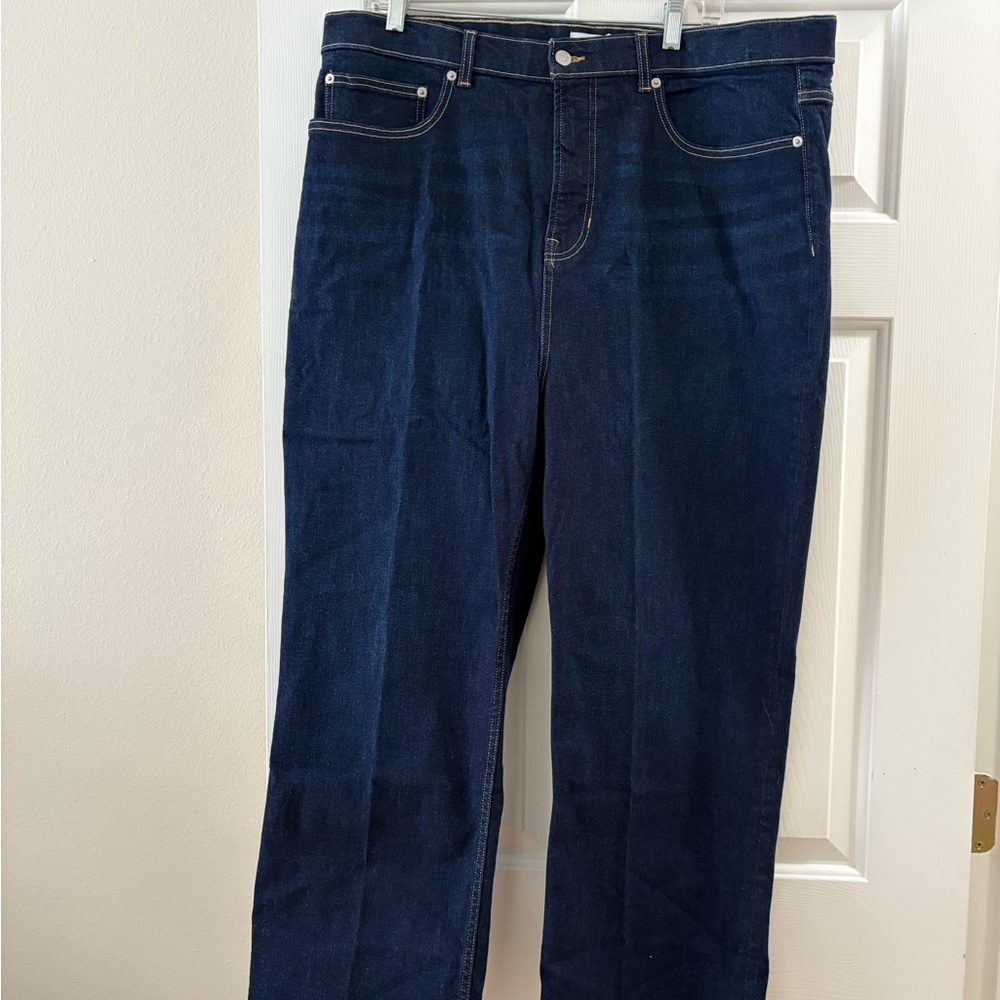 SPANX Women’s Kick Flare capri jeans